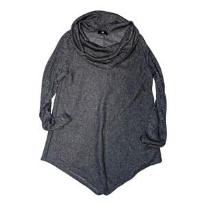 IZ Byer Grey Top Size Medium